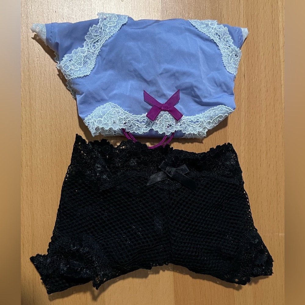 VS Size Small Cheeky Panties NWOT